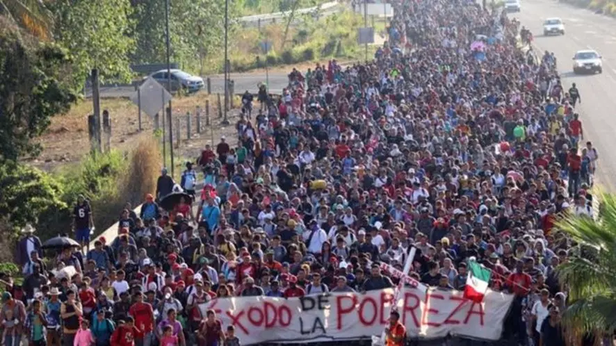 “Êxodo da pobreza”: milhares de imigrantes tentam entrar nos EUA