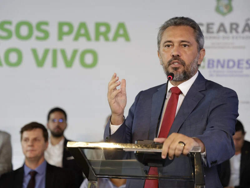 Elmano negocia instalação de mais 3 projetos de H2V no Pecém