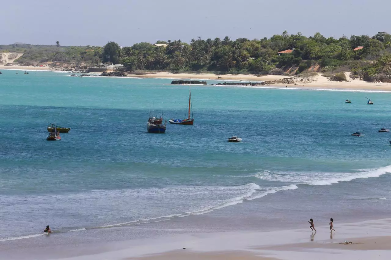 Paracuru: conheça praias, como chegar e o que fazer