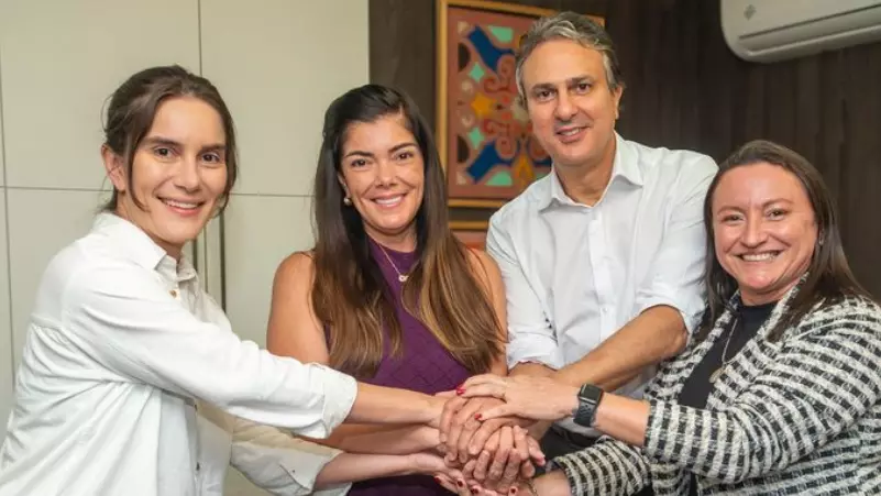 Camilo declara apoio à reeleição de Ariana Aquino em Paraipaba e Gabi-Rachel em Paracuru