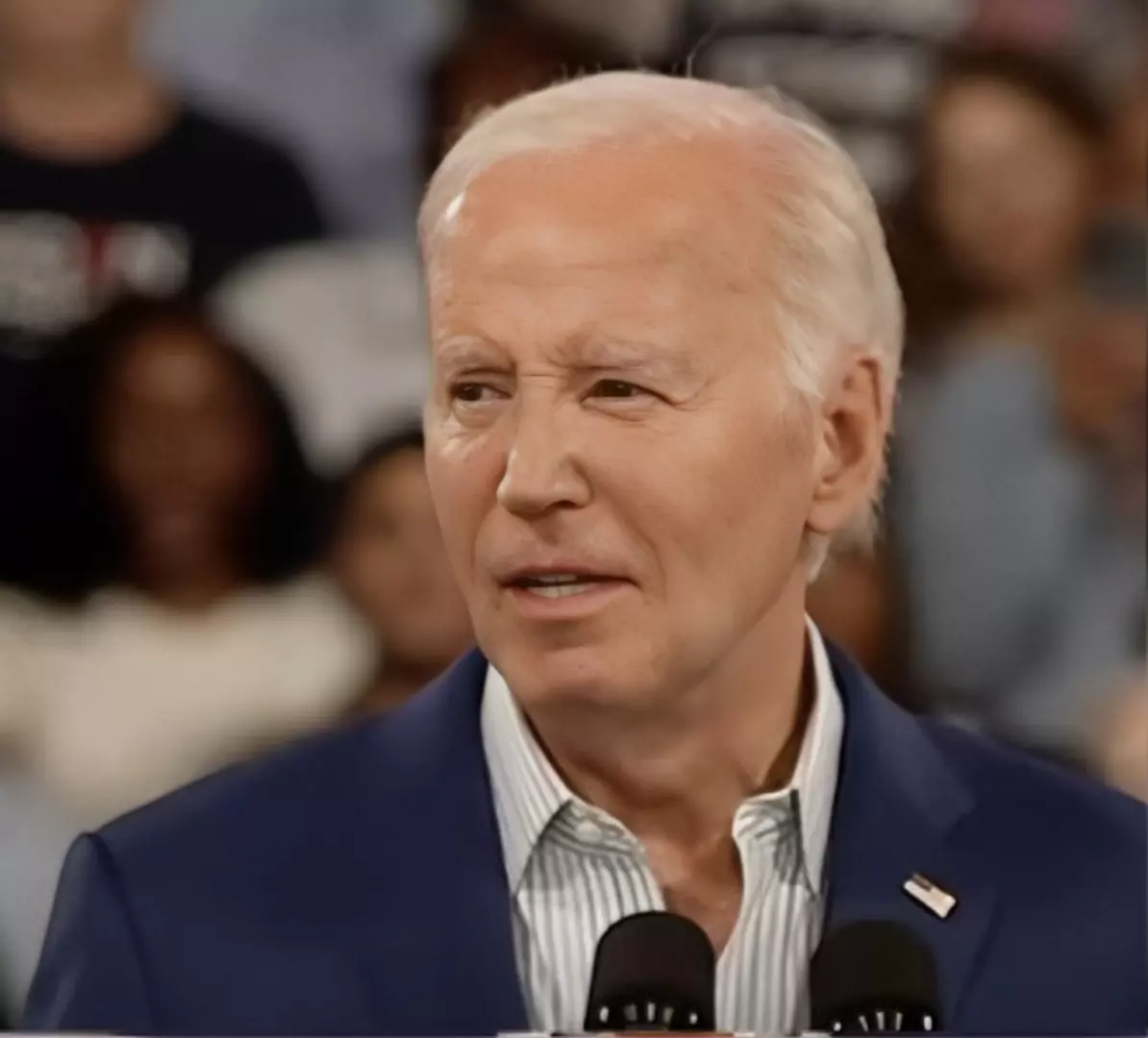 Biden desiste de ser candidato á presidência dos Estados Unidos