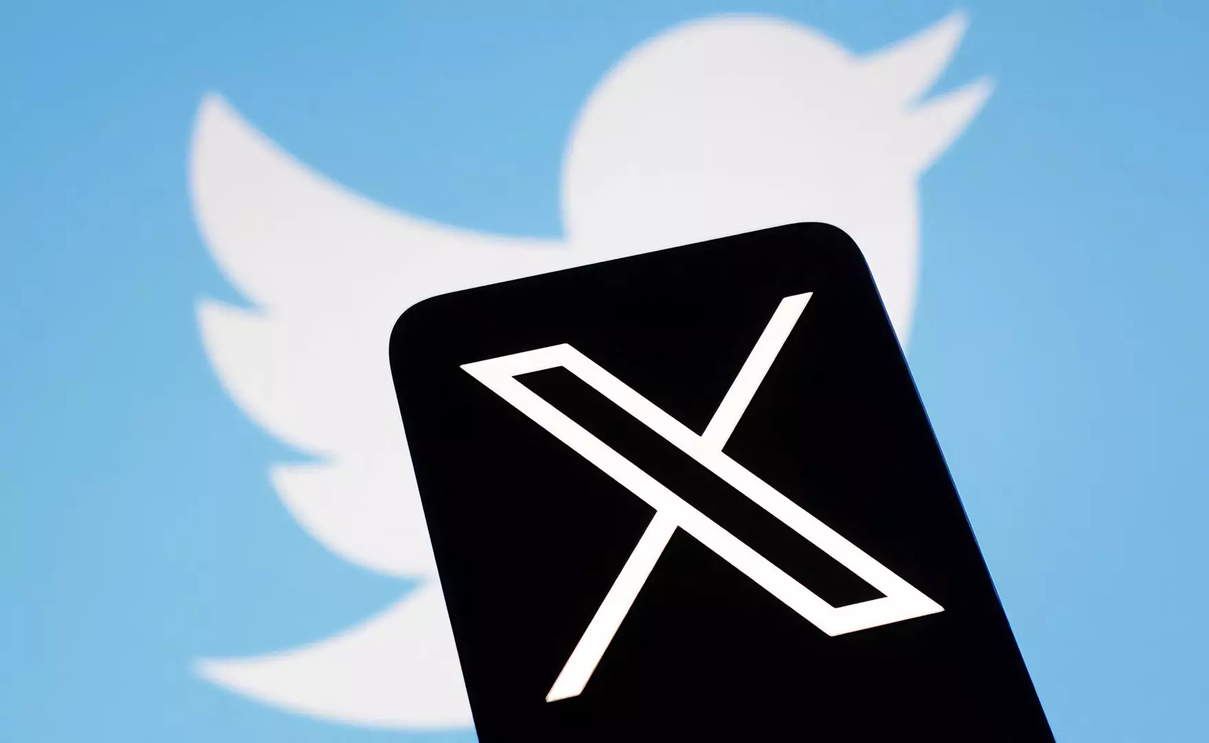 Usuários relatam retorno de funcionamento do X (Antigo Twitter) em seus celulares