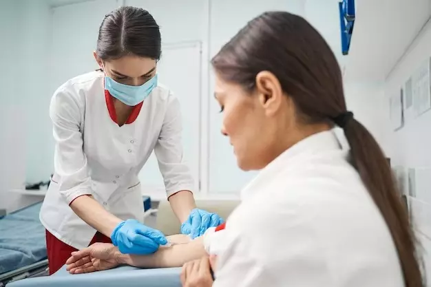 SAÚDE - Exames de sangue nem sempre exigem jejum: saiba quando é de fato recomendado