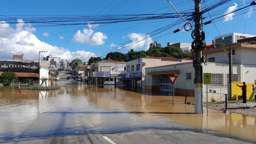 Ruas interditadas pela enchente em Mafra