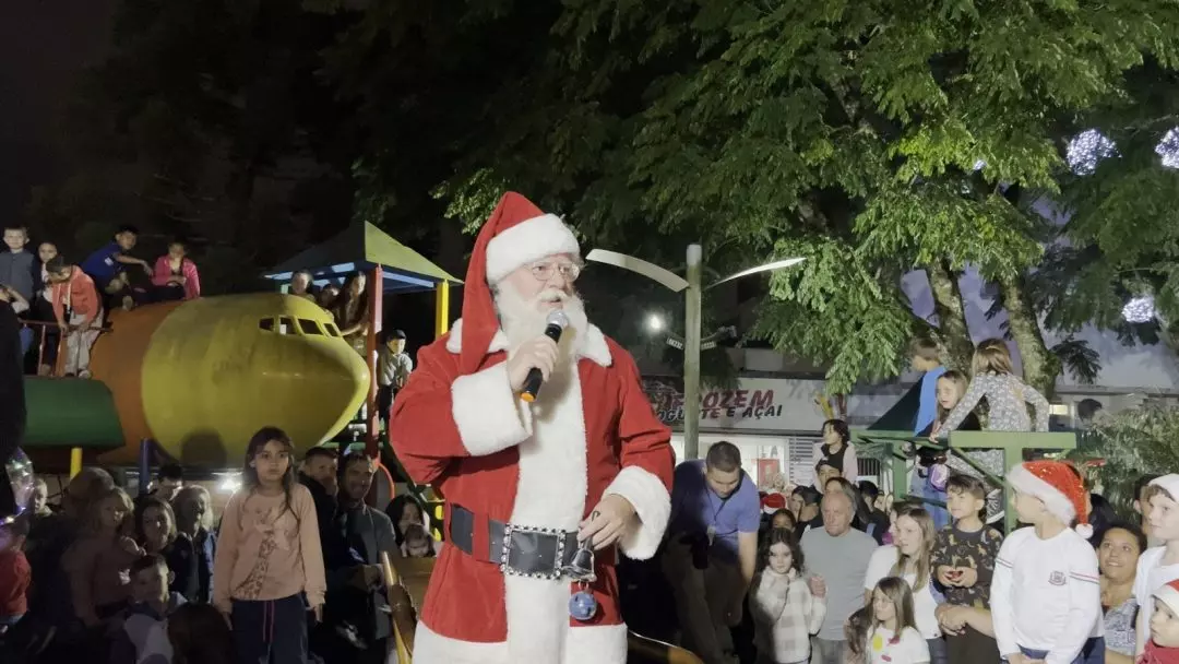 Mafra celebra a chegada do Natal com diversas apresentações e com a presença do Papai Noel