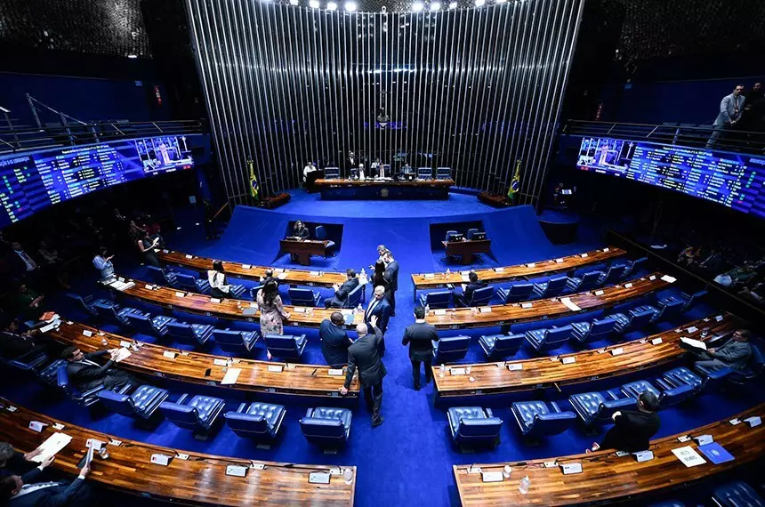 CCJ do Senado reduz prazo de inelegibilidade previsto na Ficha Limpa