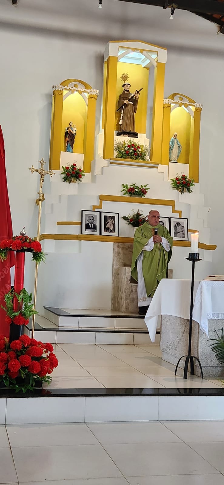 EM SÃO FRANCISCO DO MARANHÃO, PARÓQUIA REVERENCIADA A FAMÍLIA SOARES