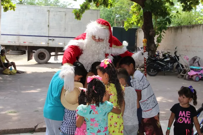 Natal encantado no CRAS: Sorrisos e alegria marcam o dia especial em Ladário