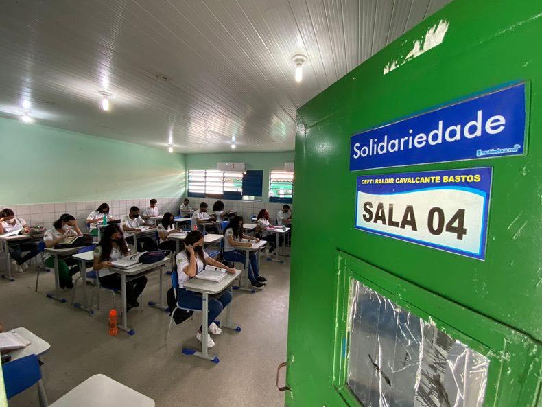 No Piauí, cerca de 10 mil alunos podem receber “poupança” de R$ 9.200