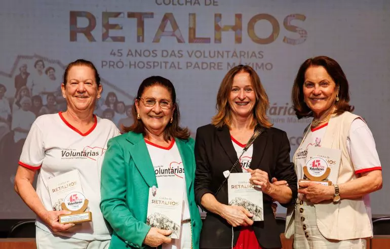 Lançamento do livro que conta a história dos 45 anos das Voluntárias