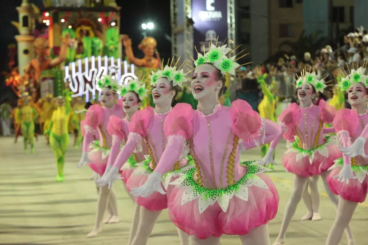 CARNAVAL DE SANTOS - SP, COMEÇAM NESTA SEMANA! REVISTA FERAS DO CARNAVAL ESTARÁ PRESENTE