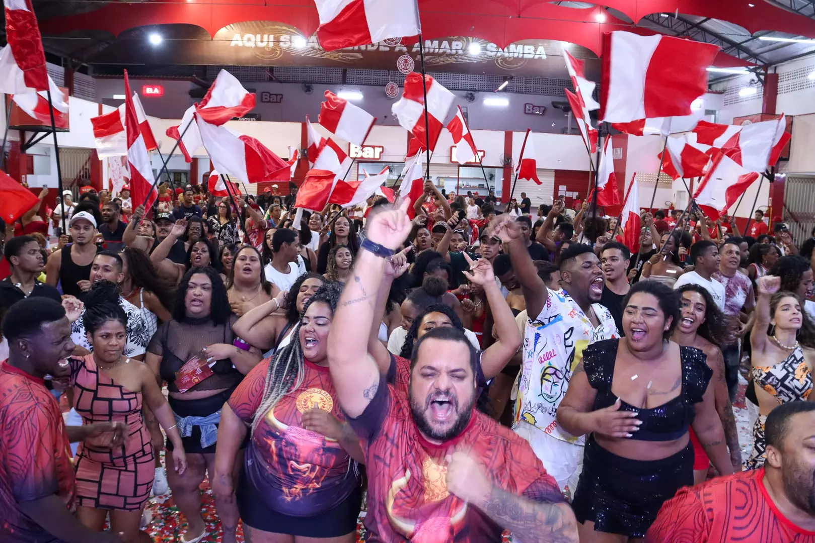 Unidos de Padre Miguel realiza disputa de samba nesta sexta (6)