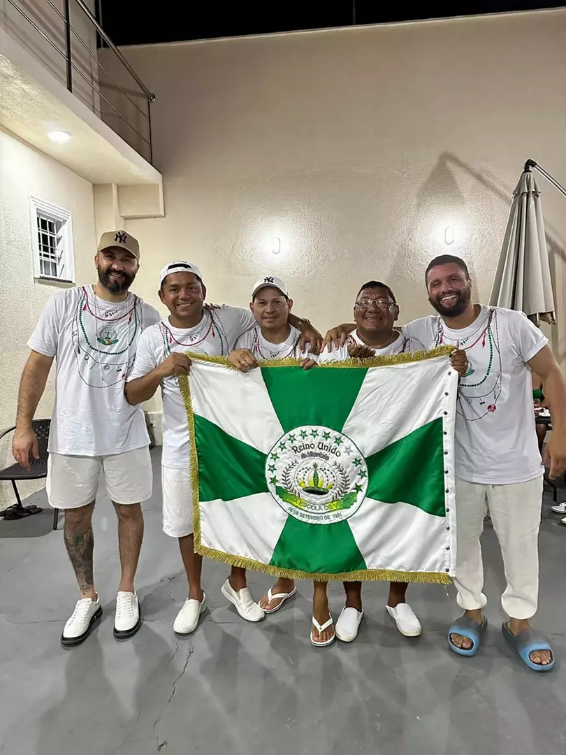 COMPOSITORES RENOMADOS DO RIO DE JANEIRO DISPUTAM SAMBAS EM MANAUS E SE PREPARAM PARA A FINAL NA REINO UNIDO