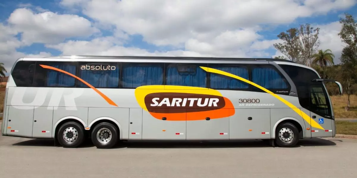 Ônibus da frota da empresa SARITUR