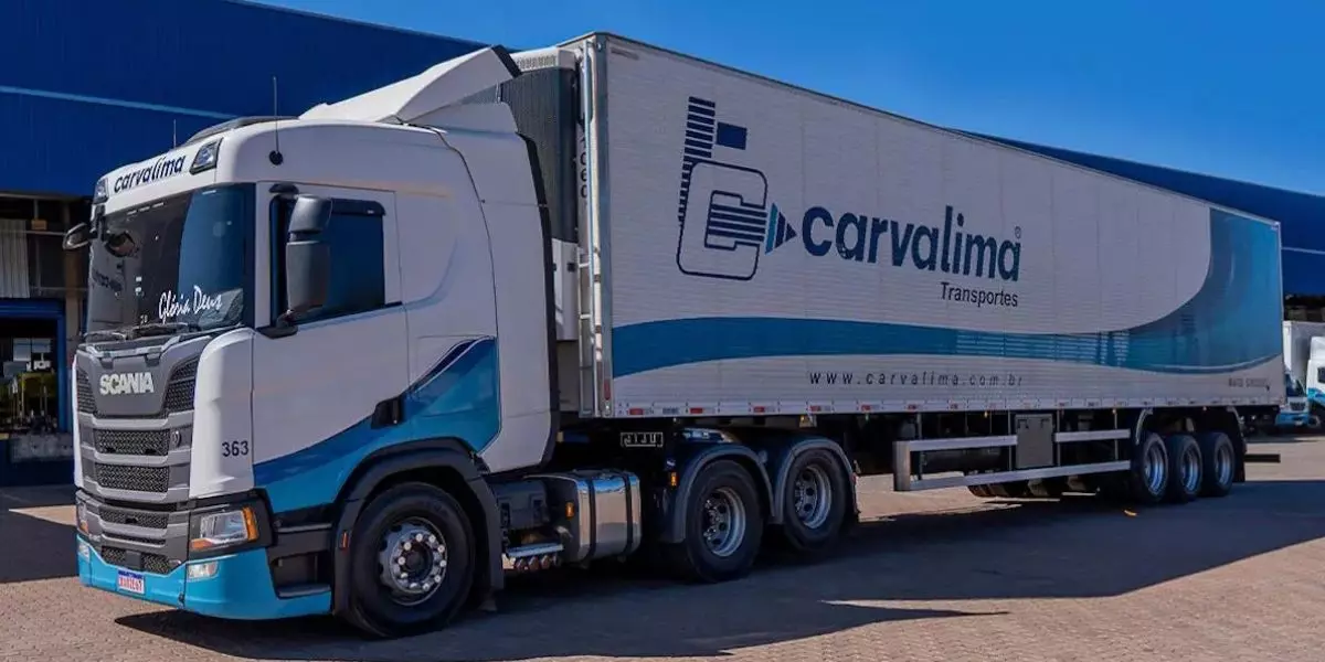 Frota da empresa Carvalima Transportes