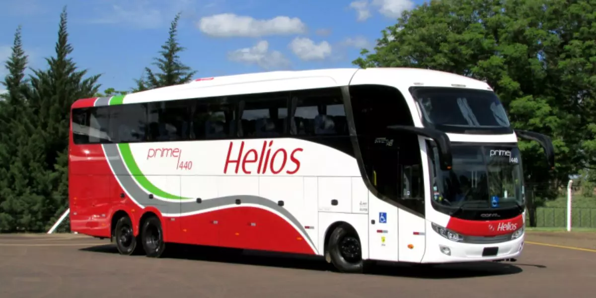 Ônibus da frota da empresa Helios Coletivos e Cargas