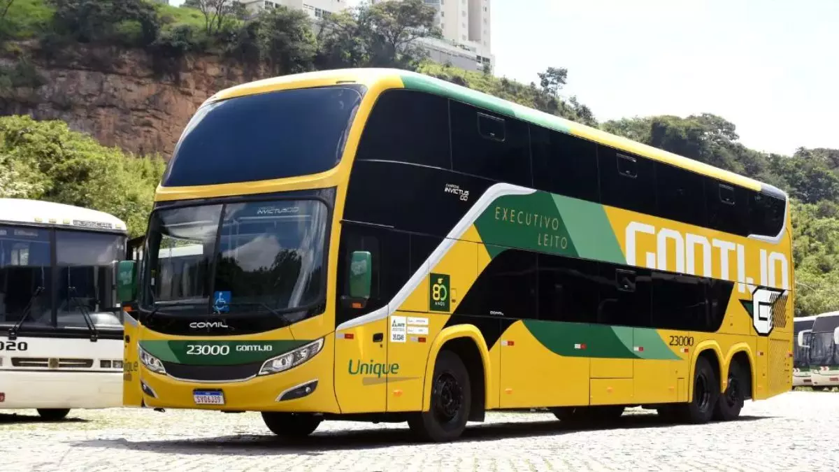 A foto mostra um ônibus da Gontijo