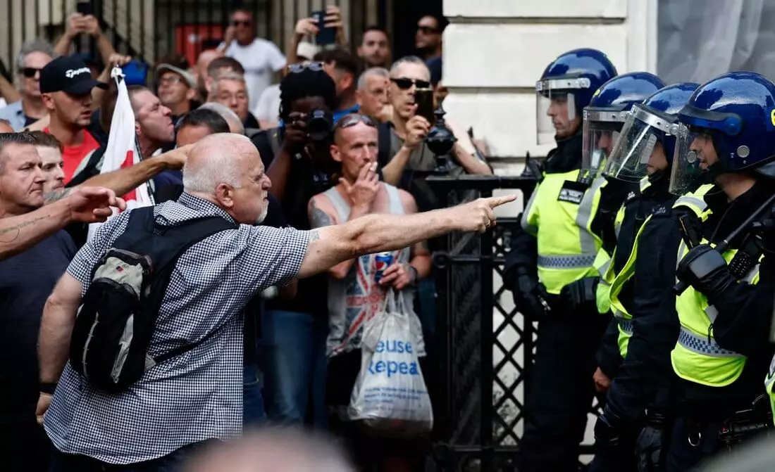 Mesquitas britânicas em alerta pelos protestos da extrema direita