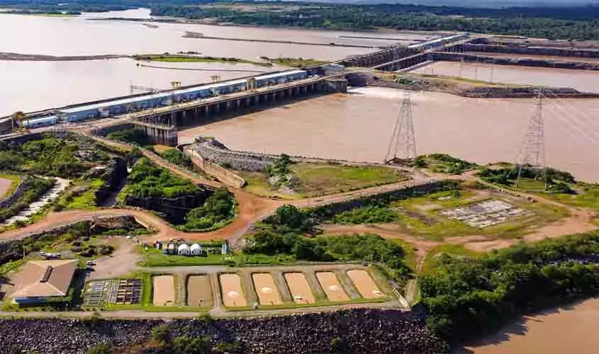 ÓRGÃO DO GOVERNO FEDERAL AVISA: RIO MADEIRA SECO PODE PARAR USINA HIDRELÉTRICA DE SANTO ANTÔNIO