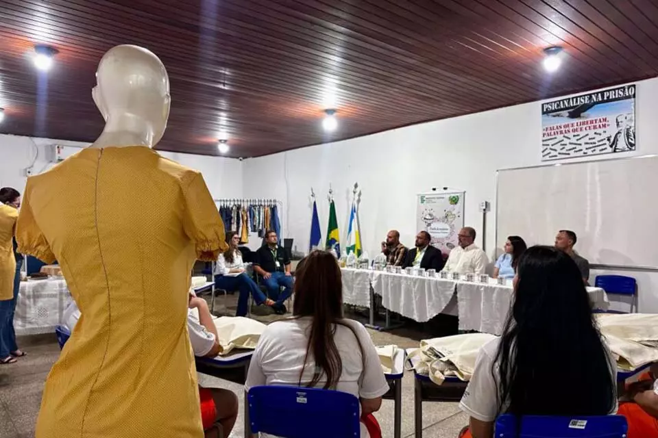 Encerramento do curso de Costura Industrial para internas do regime fechado acontece em Vilhena