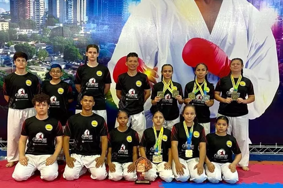 Vilhenenses conquistam medalhas no Campeonato Brasileiro de Karatê Interestilo