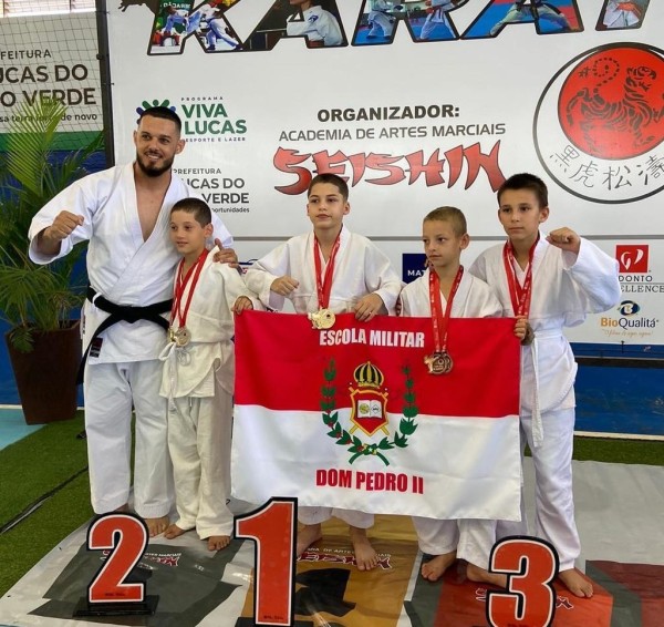 Alunos da Escola Militar Dom Pedro II representarão Colíder no Campeonato Brasileiro de Karatê 2024