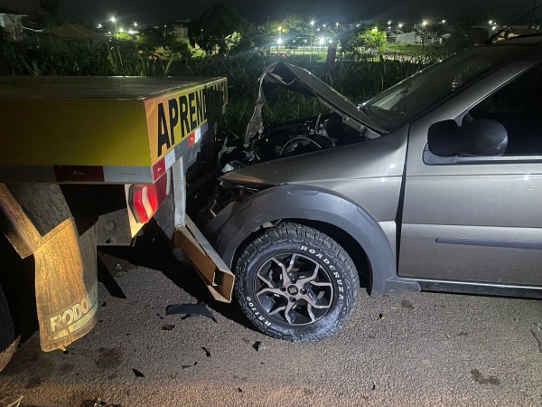 Colíder: Homem fica ferido ao bater Strada em traseira de carreta