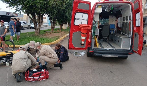 Colíder: Homem é hospitalizado após colisão entre duas motos