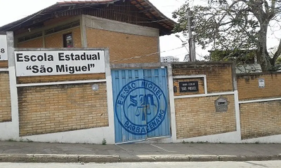 Aluna posta vídeo, colegas tentam matá-la, e dois estudantes se ferem ao separar briga em Barbacena