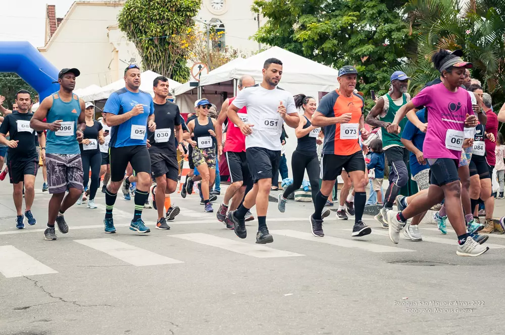 Com a presença de atletas, Câmara aprova PL que incentiva Corrida de Rua em Santos Dumont