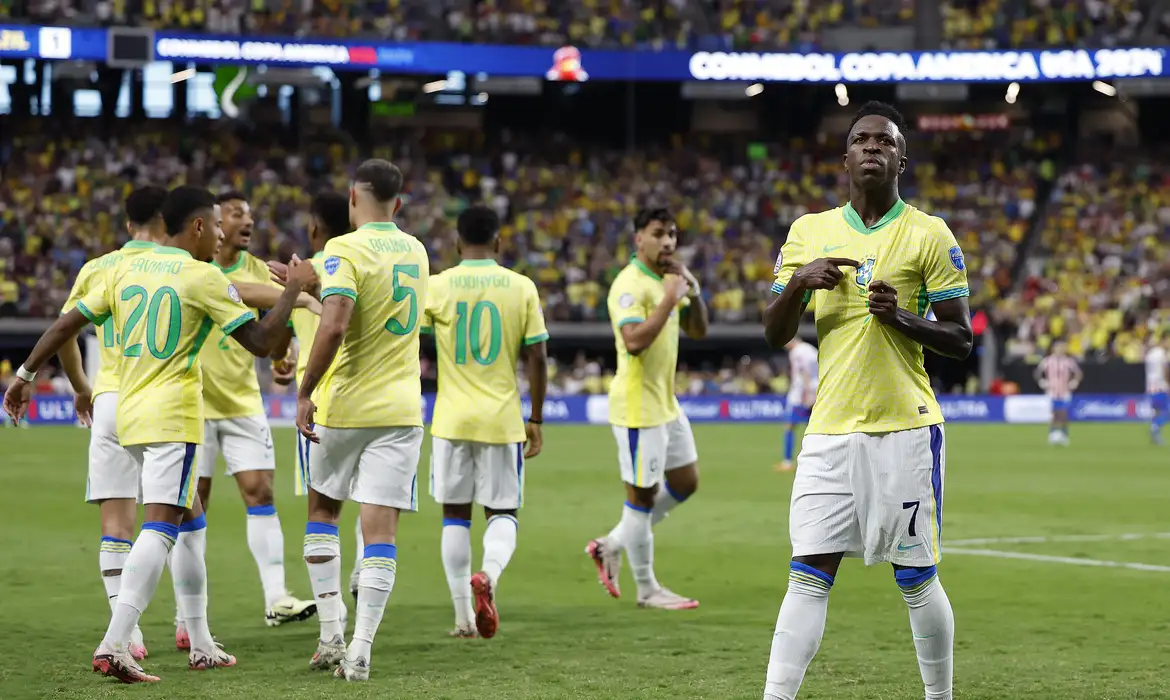 Brasil sai na frente, mas leva empate da Colômbia e encara o Uruguai nas quartas da Copa América