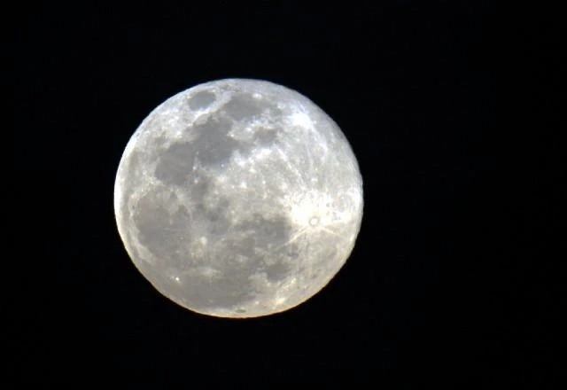 Maior superlua do ano pode ser vista nesta quinta-feira