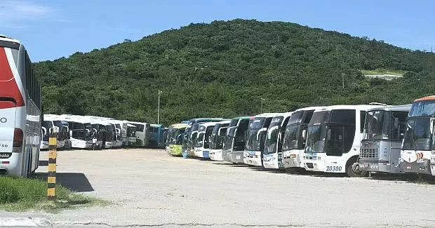 Cabo Frio proibirá a partir de janeiro a circulação de ônibus de turismo