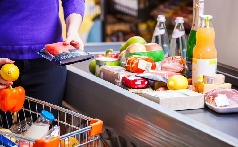 Final do ano e férias movimentam consumo em Minas Gerais, com alta de 11,9%