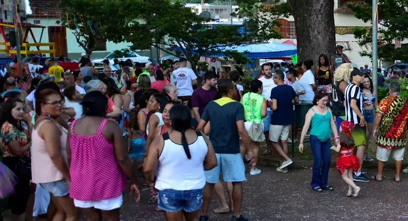 Carnaval 2025: cadastro de blocos, ambulantes e fornecimento de lanches para Prefeitura termina nesta sexta em Santos Dumont