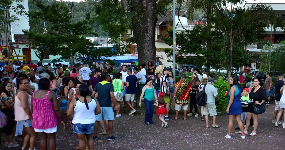 Comissão de Carnaval divulga nova programação após alterações de horários dos blocos