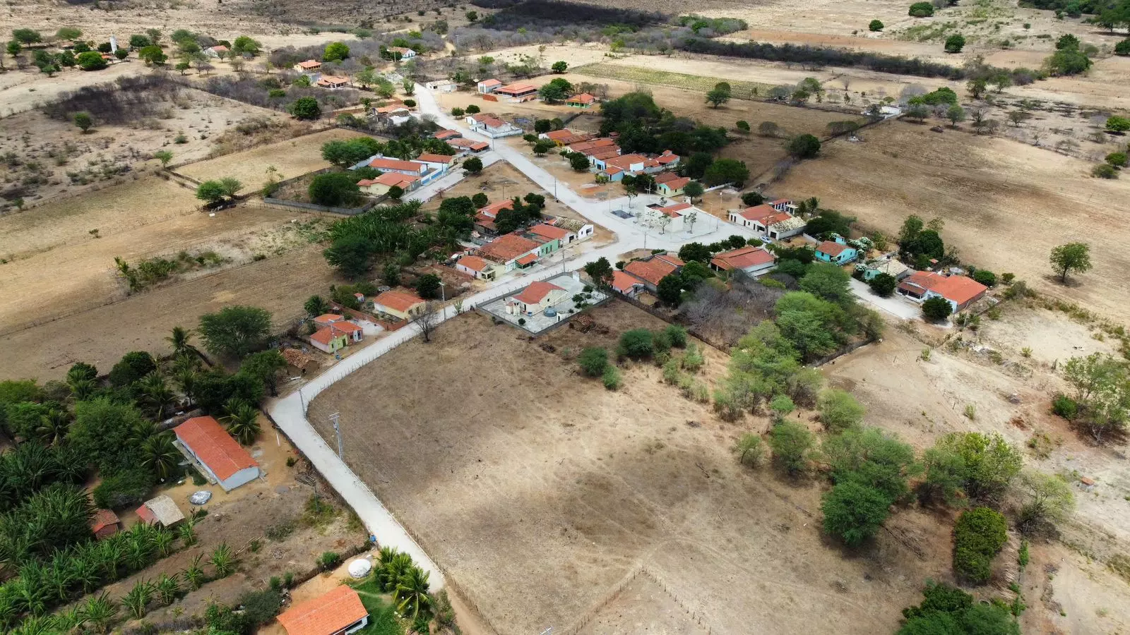 Prefeito Edson Veriato anuncia calçamento na Vila Escondido em Potengi