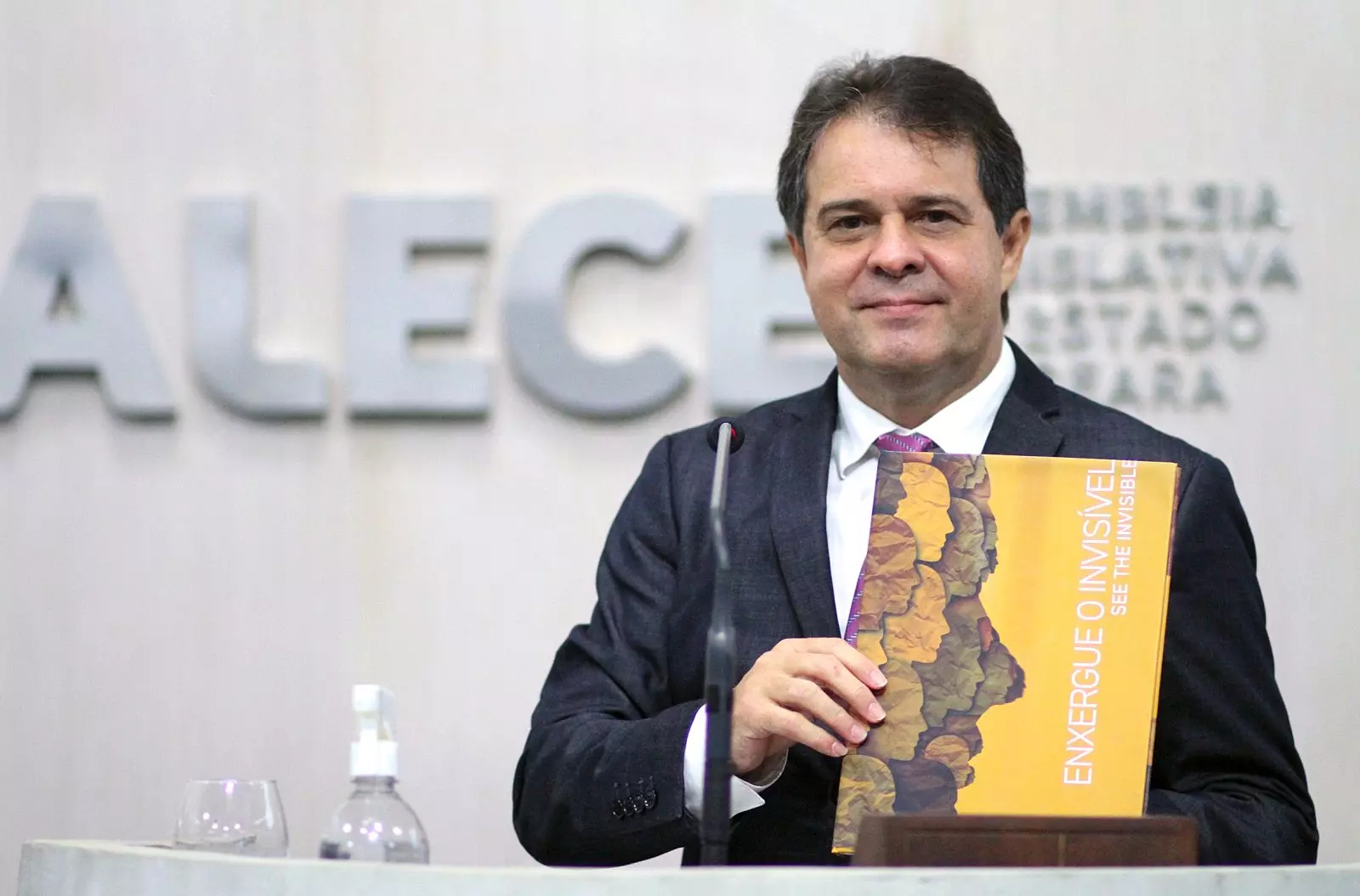 Evandro Leitão destaca lançamento de portfólio com ações de responsabilidade social da Alece