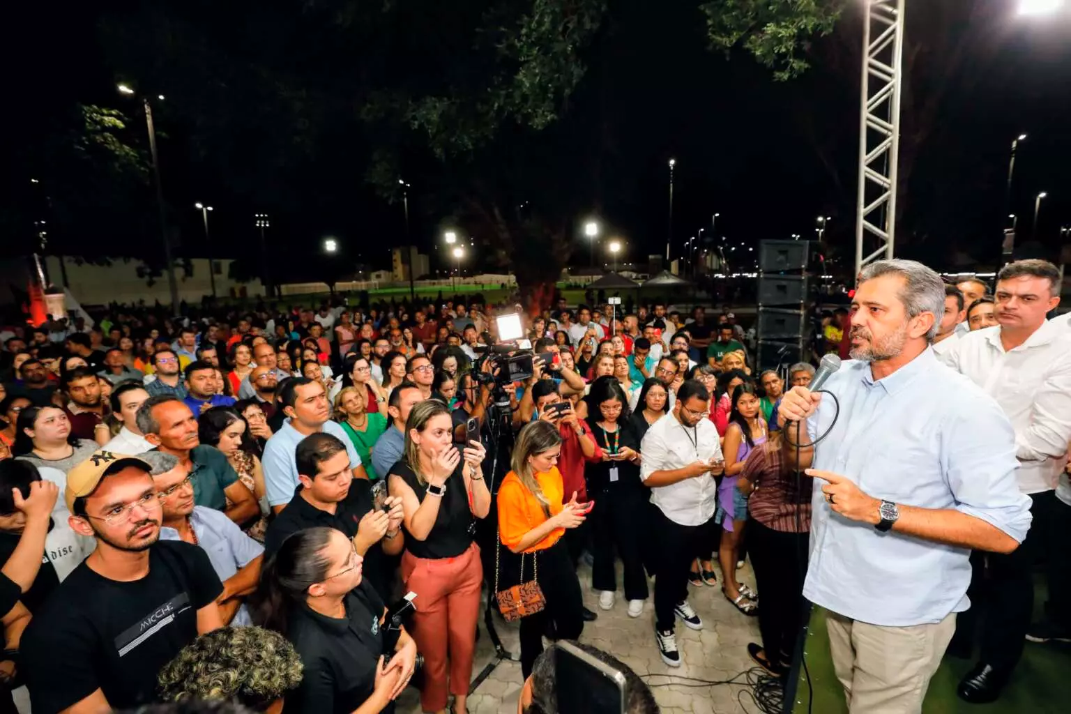 Governador Elmano entrega Parque de Eventos de Barbalha, que passou por requalificação e ampliação