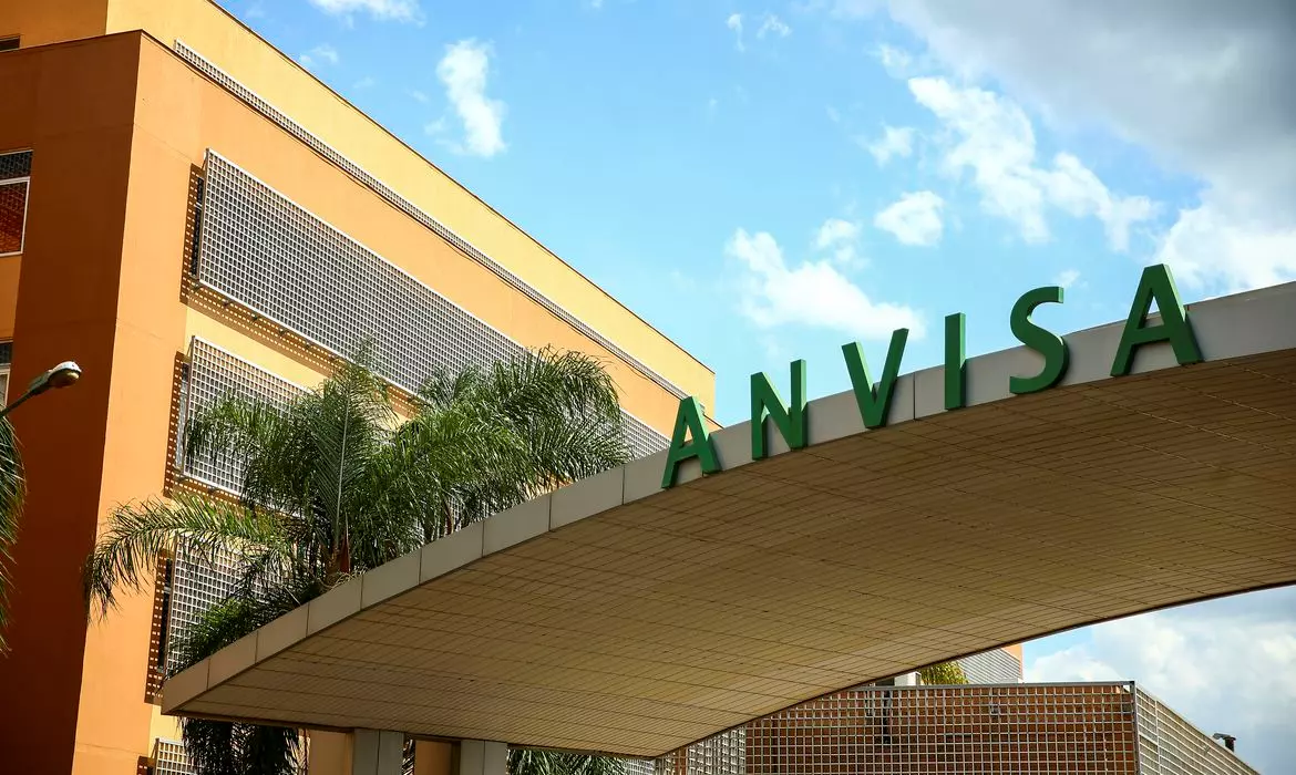 Anvisa proíbe produtos com fenol em procedimento de saúde ou estético