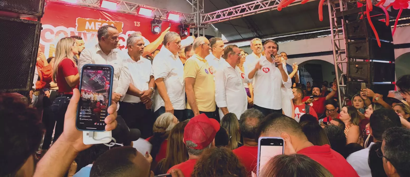 Convenções homologam candidaturas a prefeitos no crajubar com as presenças de Camilo e Elmano