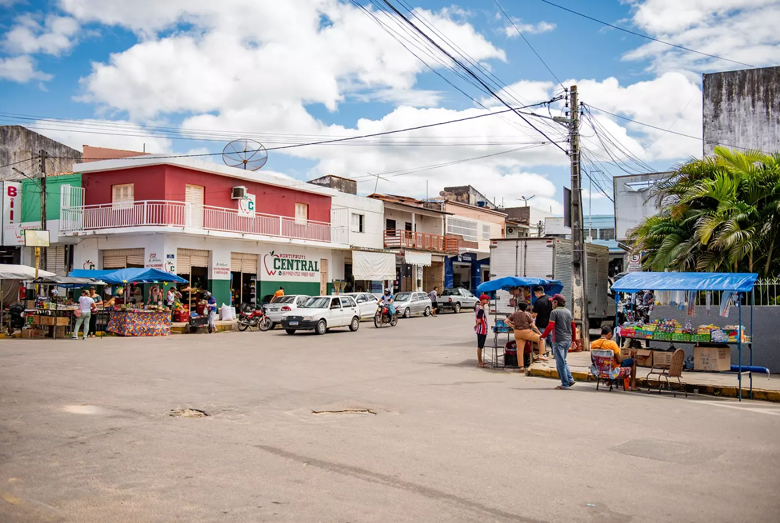 Prefeitura de Várzea Alegre emite notificação para comerciantes irregulares da feira livre