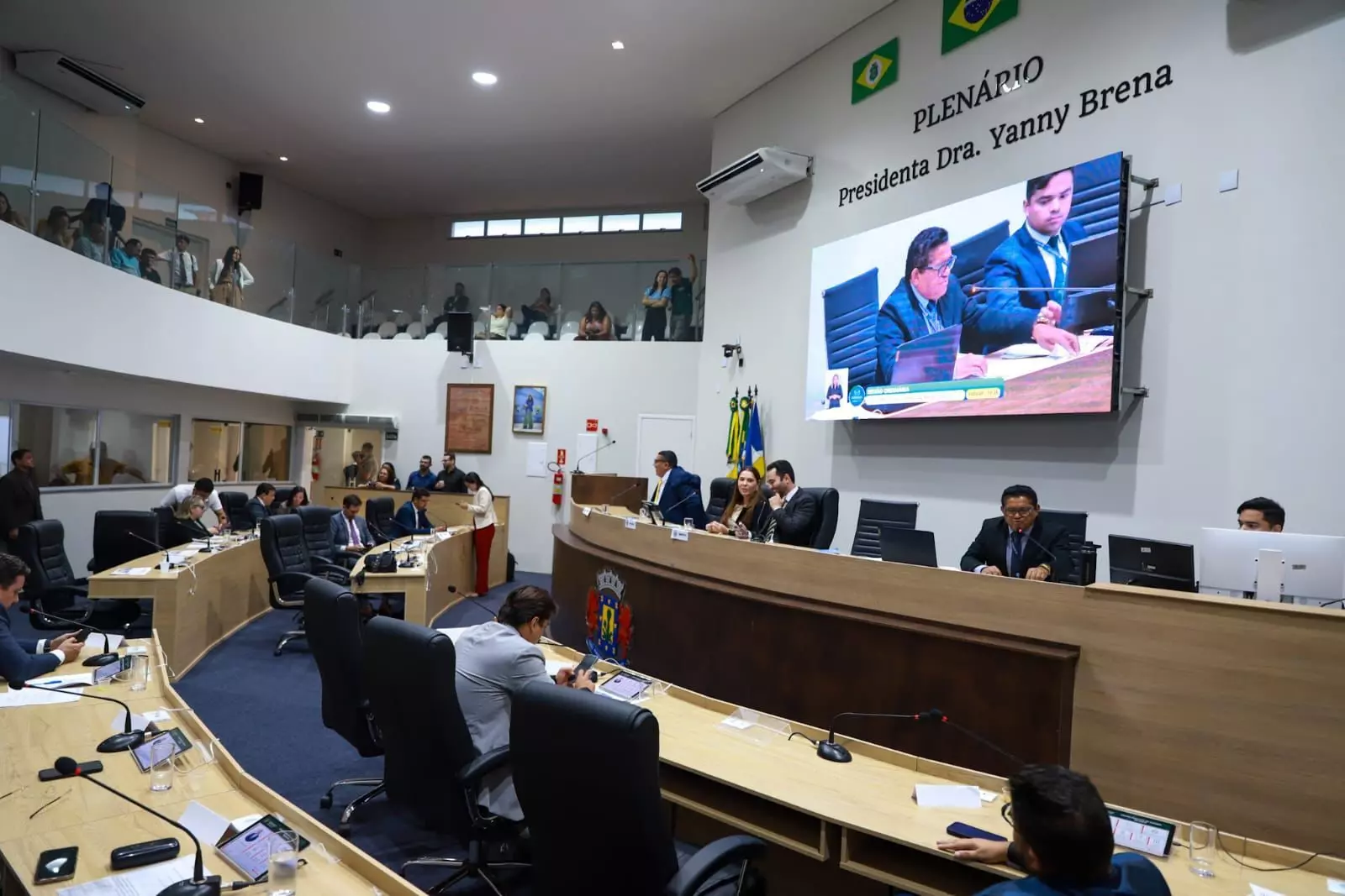 Sessão da Câmara Municipal presidida pela vereadora Professora PG aprova gratificação para ACS's e ACE's em Juazeiro do Norte