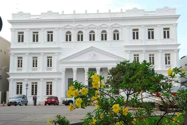 >>> TRIBUNAL DE JUSTIÇA LANÇA CONCURSO PÚBLICO COM SALÁRIOS DE ATÉ 9 MIL REAIS