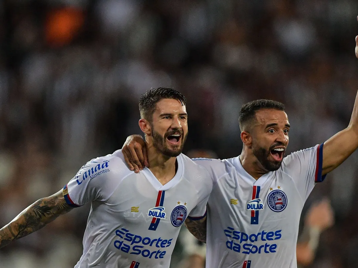 Com um a mais, Bahia marca no fim e elimina o Botafogo da Copa do Brasil