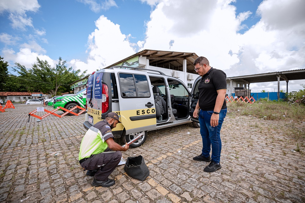 STT inicia renovação de alvará para transporte escolar