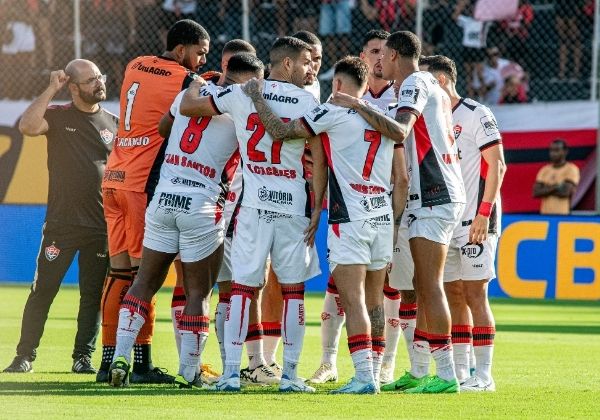 Após encerramento de rodada, Vitória tem 71% de chance de permanecer na Série A