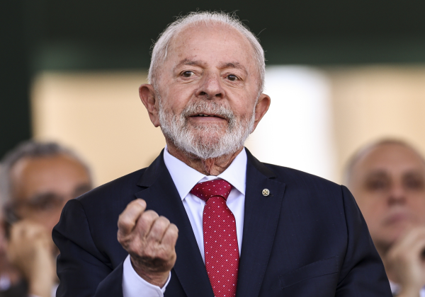 Após petistas, Lula começa a receber prefeitos de centro eleitos