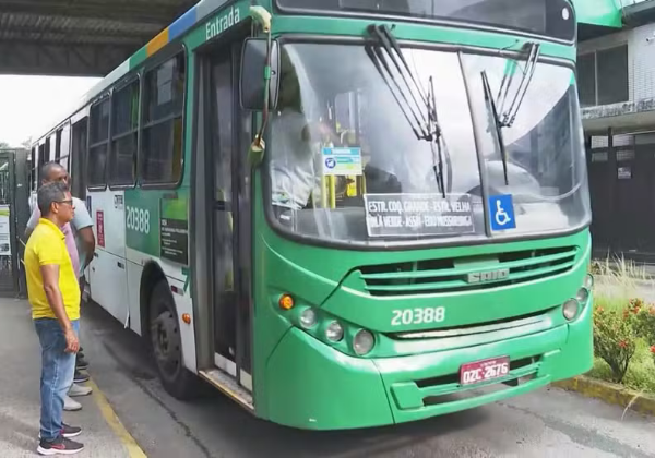 Ônibus voltam a circular no Bairro da Paz após quatro dias de suspensão