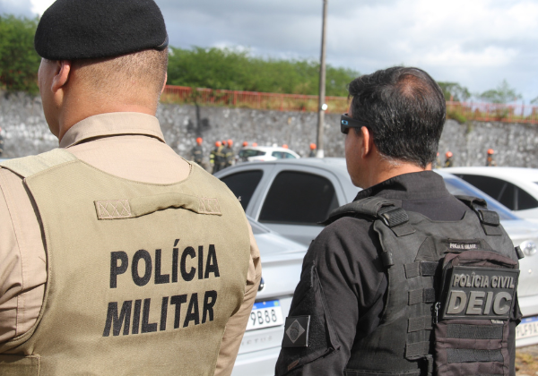 Falso policial penal é preso no Uruguai com cinco carros roubados e armas